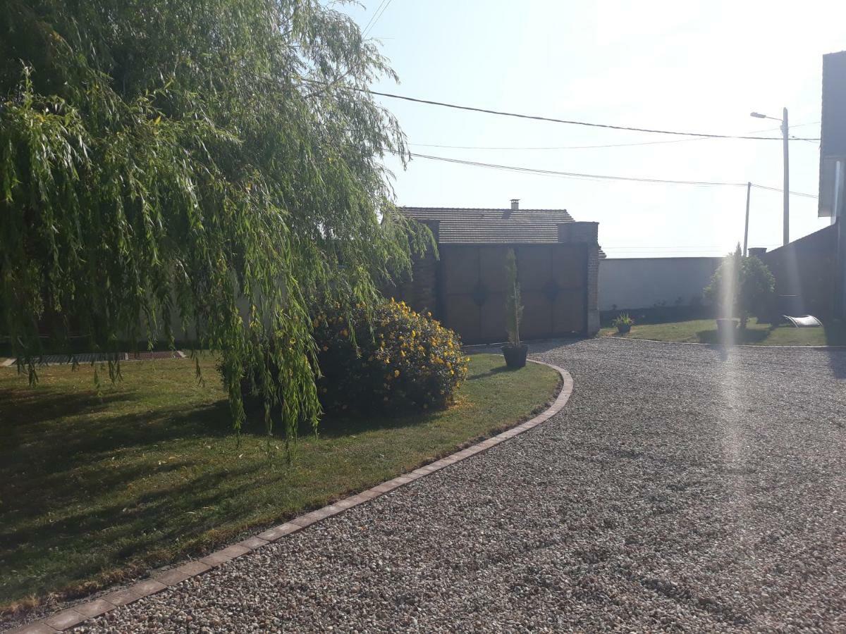 Gite De La Baguelande Les Andelys Exterior photo